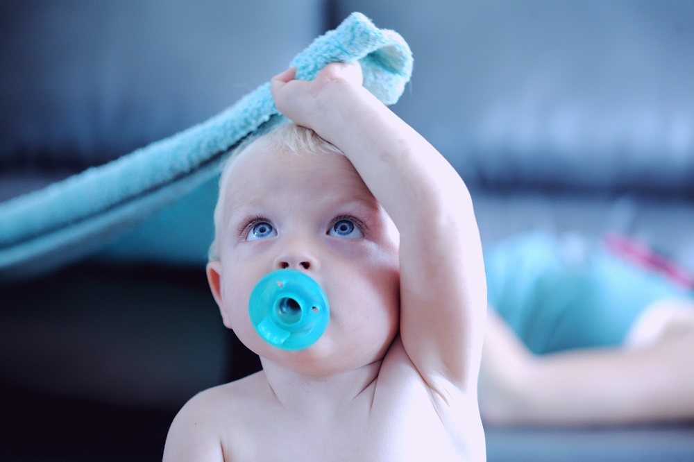 Sevrage De La Tetine Quand Et Comment Aider Bebe A Se Sevrer Sevrage De La Tetine Quand Et Comment Aider Bebe A Se Sevrer